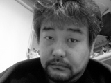 憂いのある、くま社長