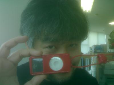 愛用のiPodにケースを買いました。かわいいでしょ。