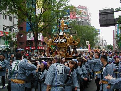 mikoshi1